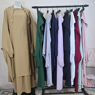 Women's Arabian Polyester Full Sleeves Solid Pattern Abaya Set