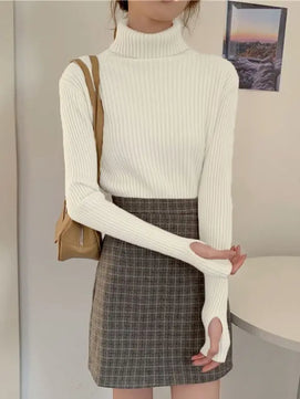 Women's Acrylic Turtleneck Full Sleeves Solid Pattern Sweater