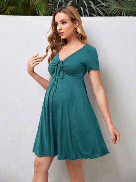 Women's Polyester V-Neck Short Sleeve Solid Maternity Dress