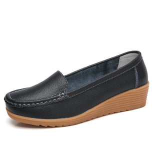 Women's Split Leather Round Toe Slip-On Closure Casual Shoes