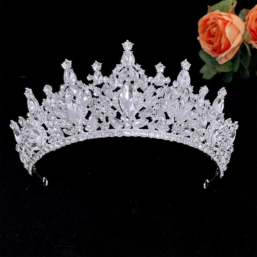 Women's Zinc Alloy Flower Pattern Tiaras Bridal Wedding Crown