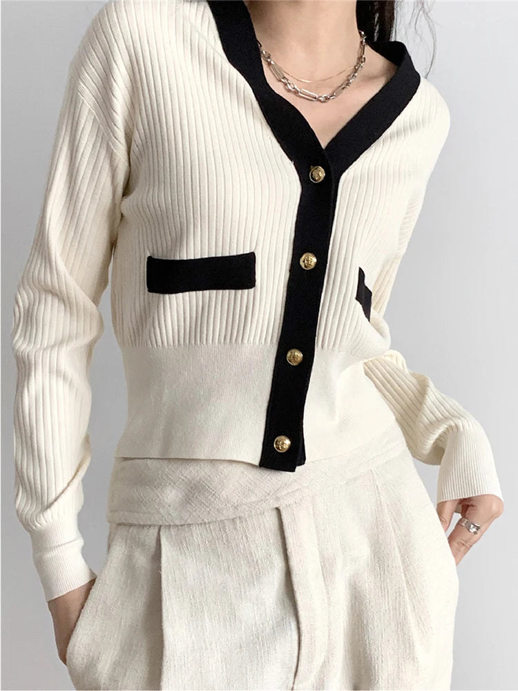 Women's Polyester V-Neck Long Sleeve Mixed Colors Cardigan