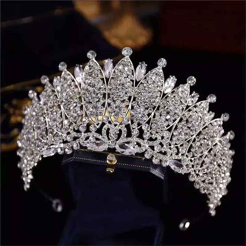 Women's Zinc Alloy Water Drop Pattern Tiaras Bridal Classic Crown