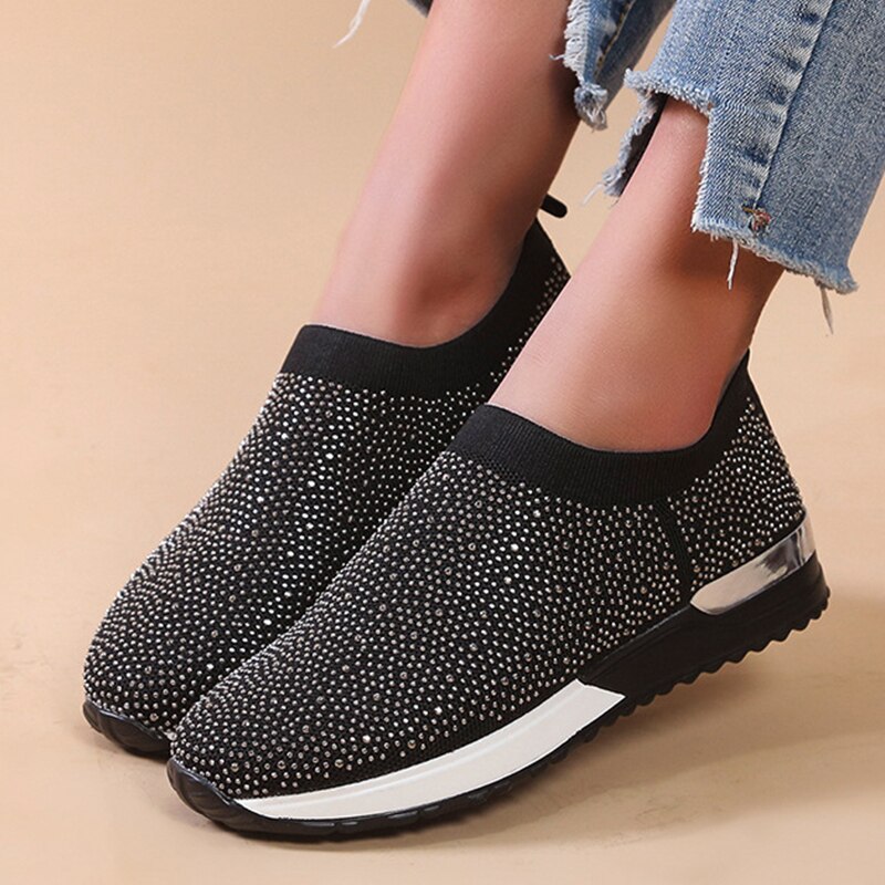 Women's Stretch Fabric Round Toe Slip-On Closure Breathable Shoes