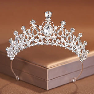 Women's Zinc Alloy Plant Pattern Tiaras Bridal Classic Crown