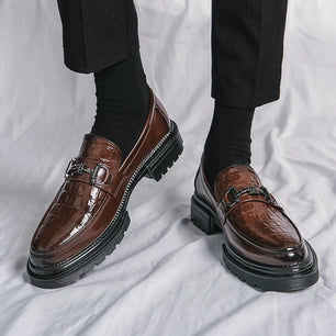 Men's Microfiber Round Toe Slip-On Closure Crocodile Casual Shoes
