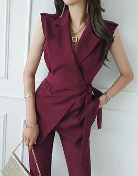 Women's Polyester Notched Sleeveless Casual Wear Blazer Set