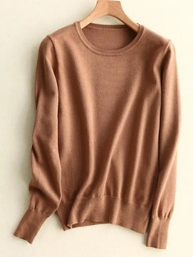 Women's Polyester O-Neck Full Sleeves Solid Pattern Sweater