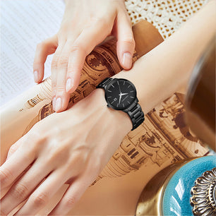 Women's Alloy Case Folding Clasp Round Shaped Quartz Watch