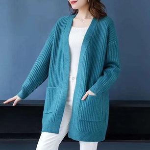 Women's Wool V-Neck Full Sleeves Solid Pattern Casual Cardigan