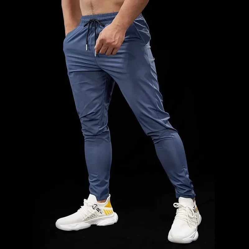 Men's Polyester Drawstring Closure Breathable Sports Trousers