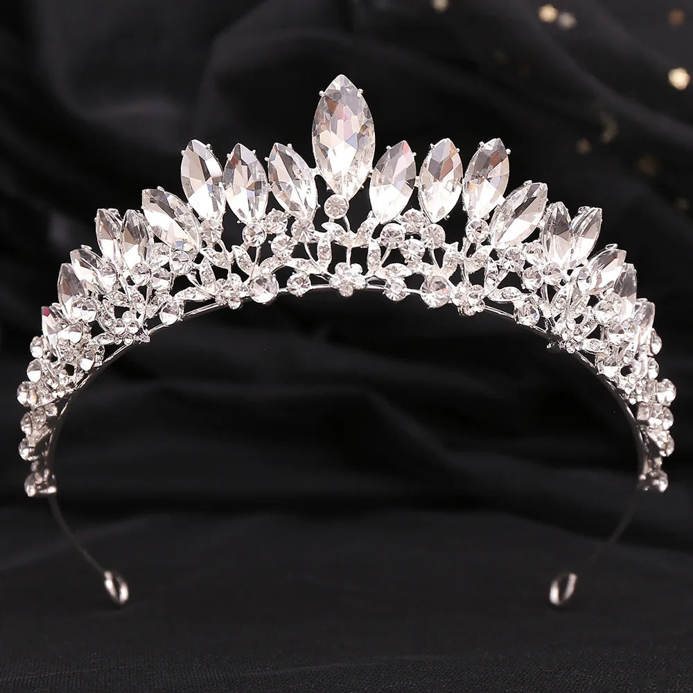 Women's Zinc Alloy Plant Pattern Tiaras Bridal Classic Crown