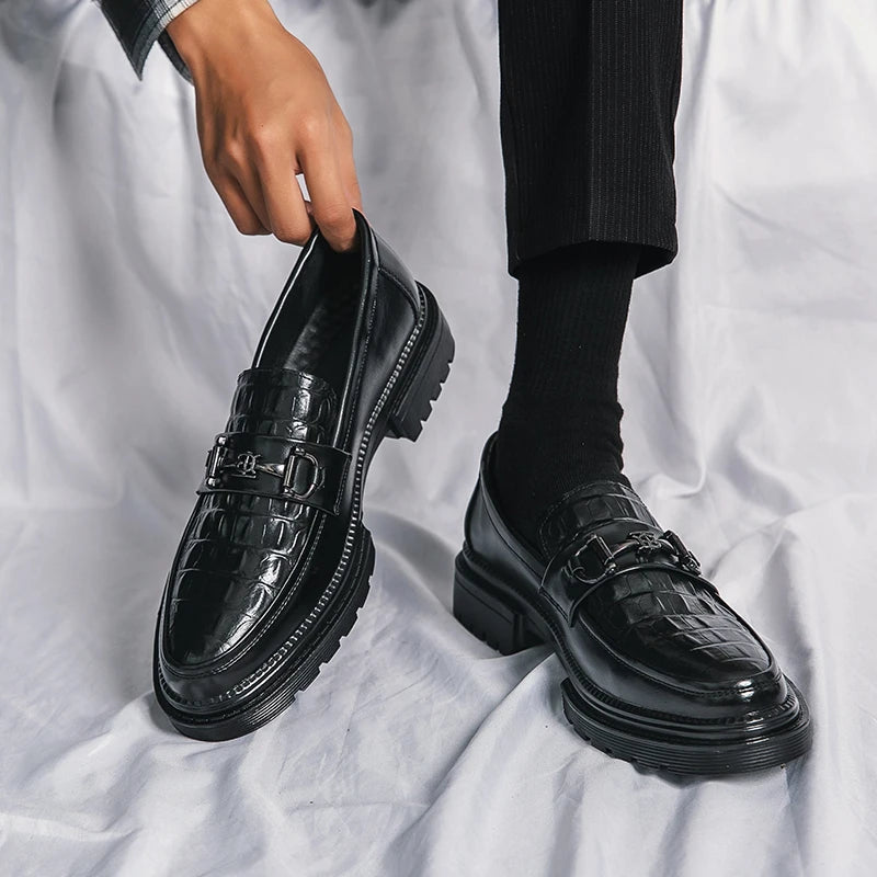 Men's Microfiber Round Toe Slip-On Closure Crocodile Casual Shoes