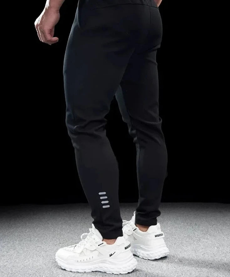 Men's Polyester Drawstring Closure Running Sportswear Trousers