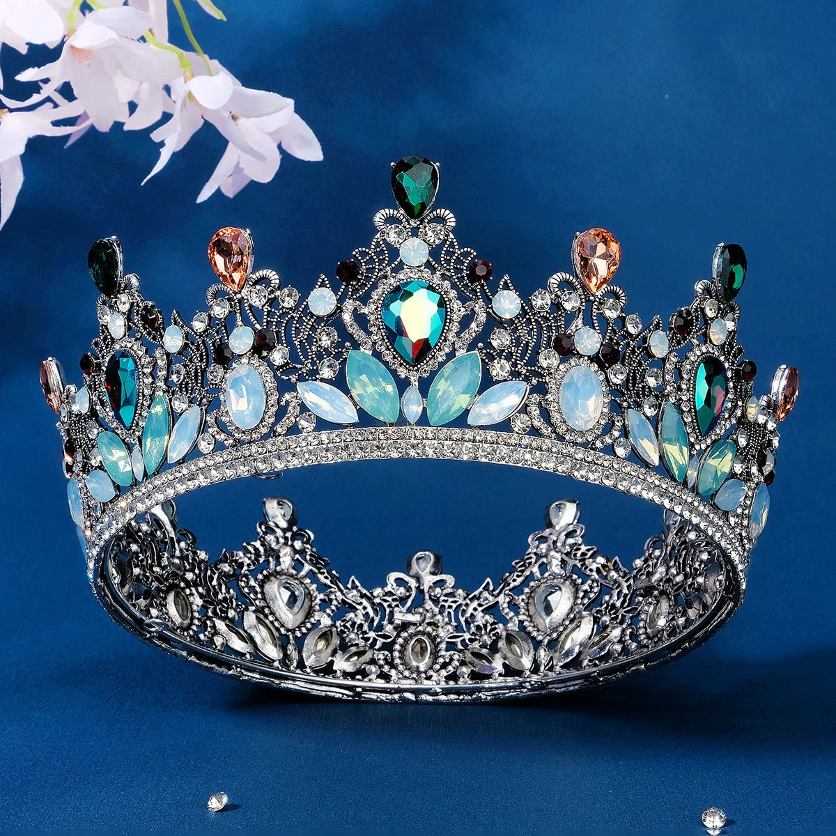 Women's Zinc Alloy Plant Pattern Tiaras Bridal Classic Crown