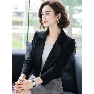 Women's Notched Polyester Full Sleeves Solid Pattern Blazer