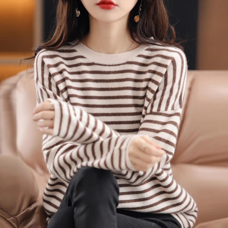 Women's Cashmere O-Neck Full Sleeves Pullover Knitted Sweater