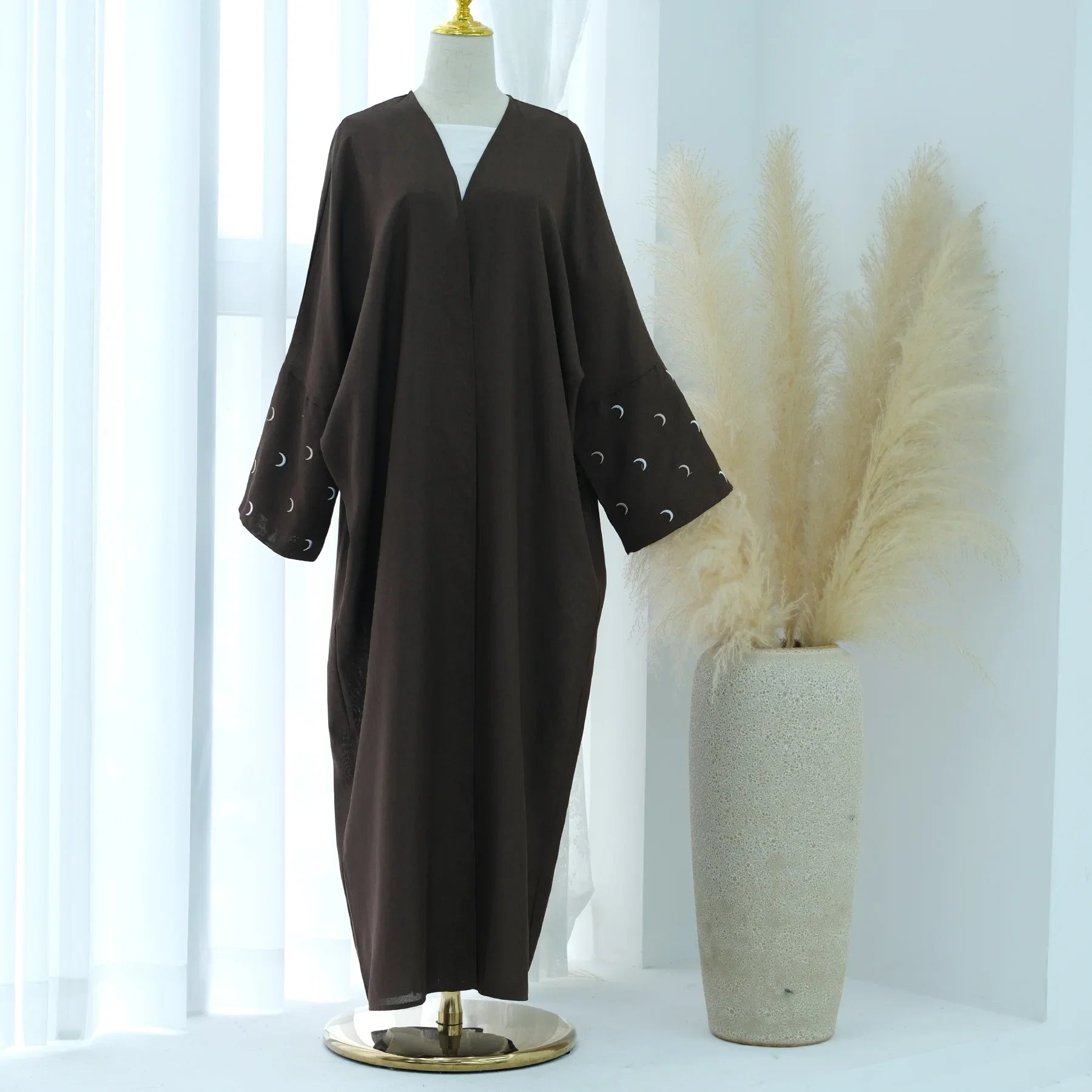 Women's Arabian Polyester Full Sleeve Solid Pattern Casual Abaya