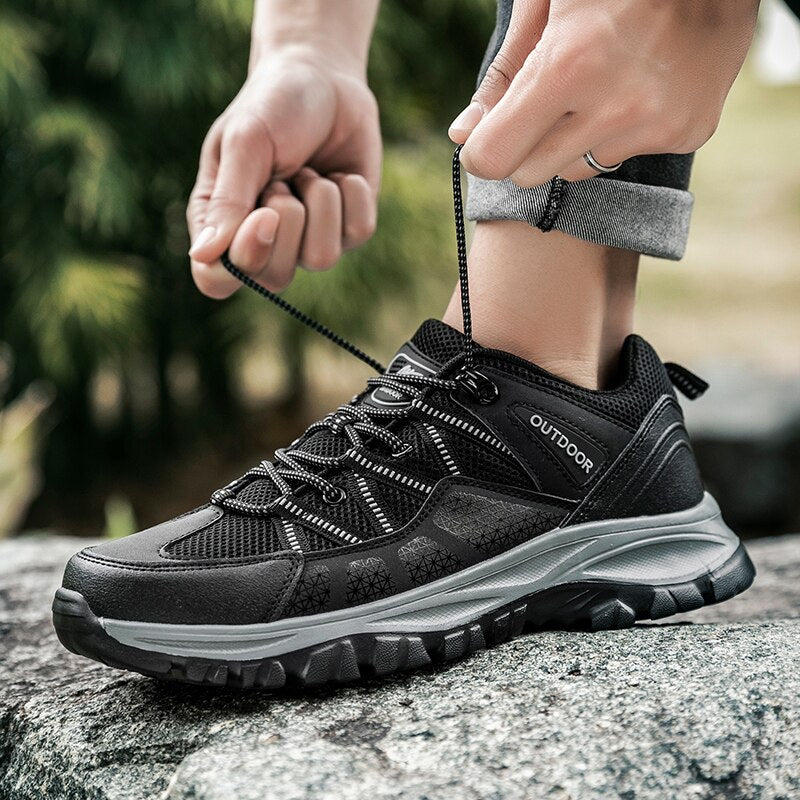 Men's PU Round Toe Lace-up Outdoor Sports Luxury Walking Shoes