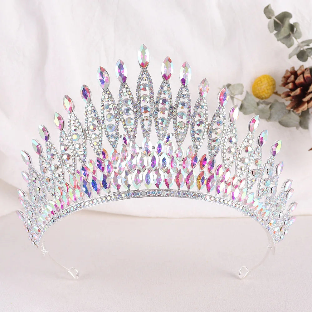 Women's Zinc Alloy Geometric Pattern Tiaras Bridal Classic Crown