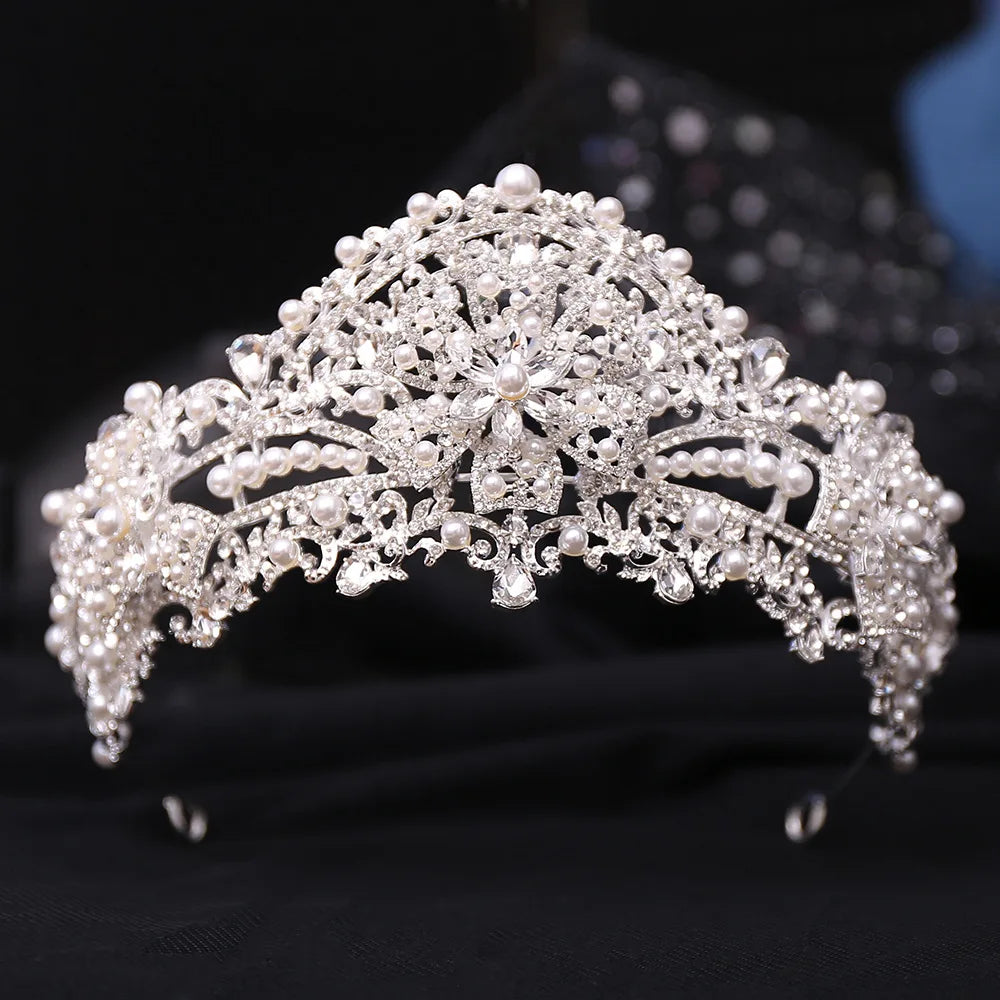 Women's Zinc Alloy Plant Pattern Tiaras Bridal Classic Crown