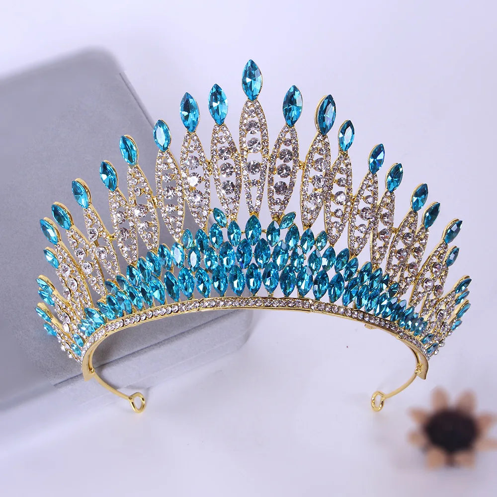 Women's Zinc Alloy Plant Pattern Tiaras Bridal Classic Crown