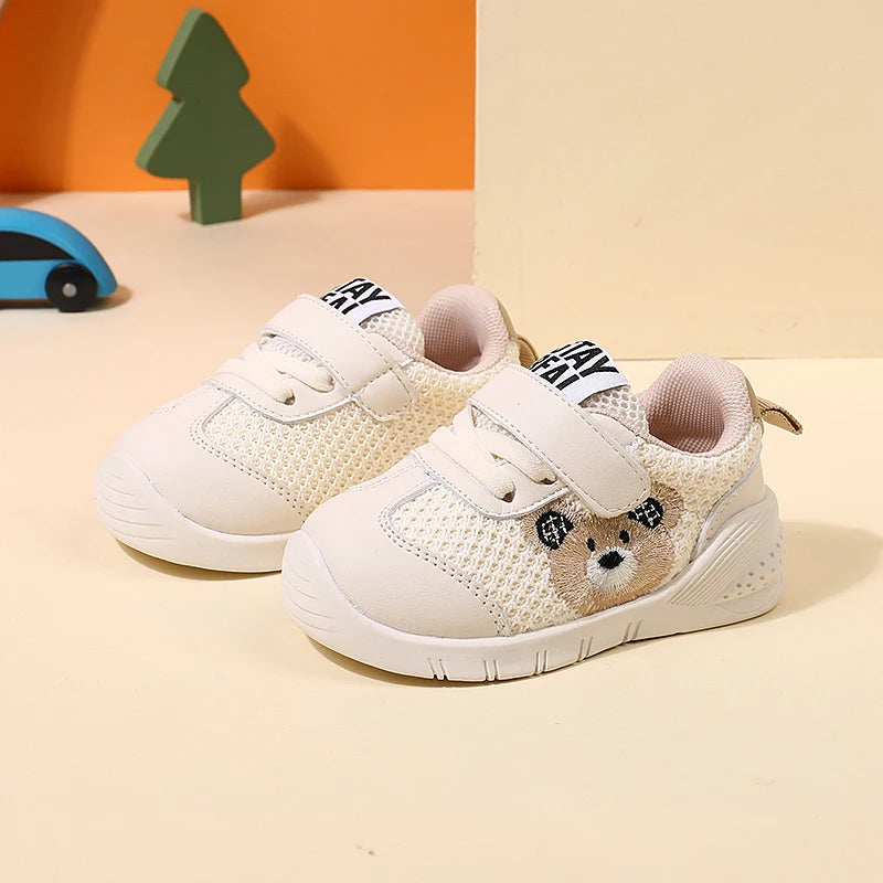 Kid's Mesh Round Toe Lace-Up Closure Cartoon Pattern Casual Shoes