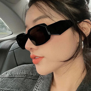 Women's Resin Frame Acrylic Lens Square Shaped UV400 Sunglasses