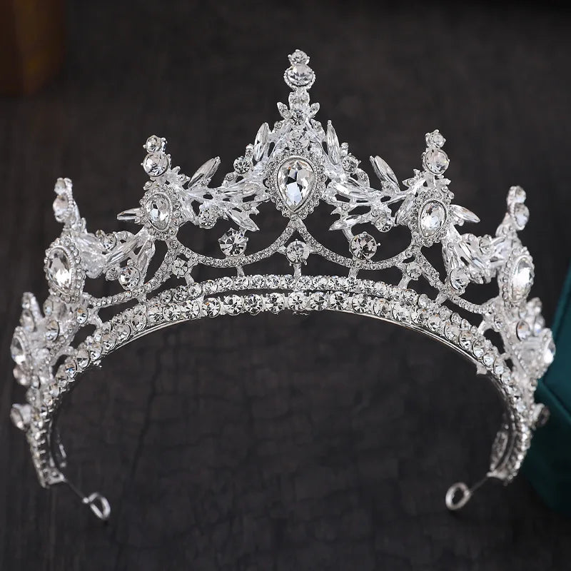 Women's Zinc Alloy Geometric Pattern Tiaras Bridal Classic Crown