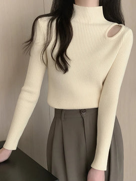 Women's Polyester Mock-Neck Long Sleeves Solid Pattern Sweater