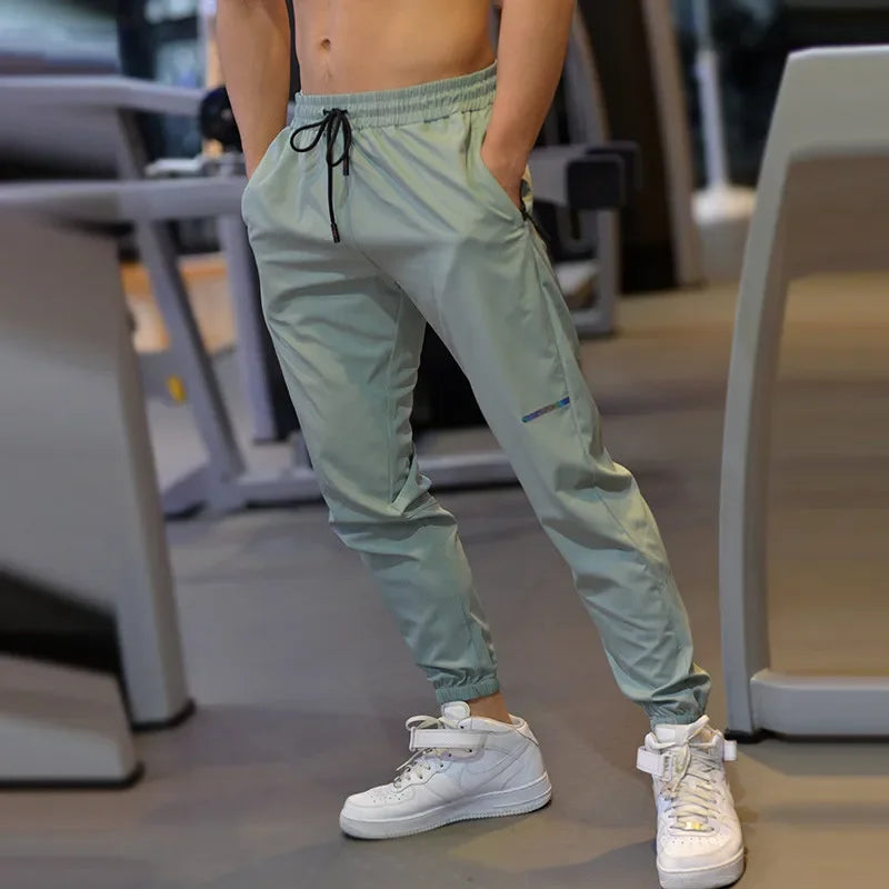 Men's Polyester Drawstring Closure Running Sports Gym Trousers