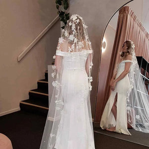 Women's Polyester Lace Edge One-Layer Cathedral Wedding Veils