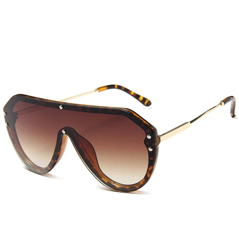 Women's Alloy Frame Acrylic Lens Oval Shaped Vintage Sunglasses