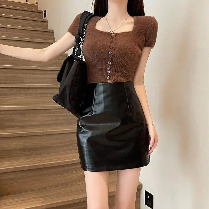 Women's Polyester High Waist Solid Pattern Casual Wear Skirts