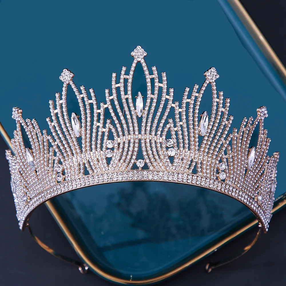 Women's Zinc Alloy Water Drop Pattern Tiaras Bridal Classic Crown