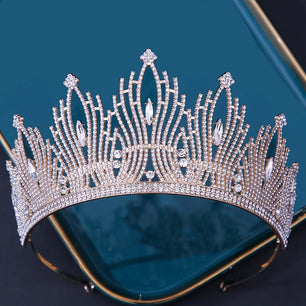 Women's Zinc Alloy Water Drop Pattern Tiaras Bridal Classic Crown