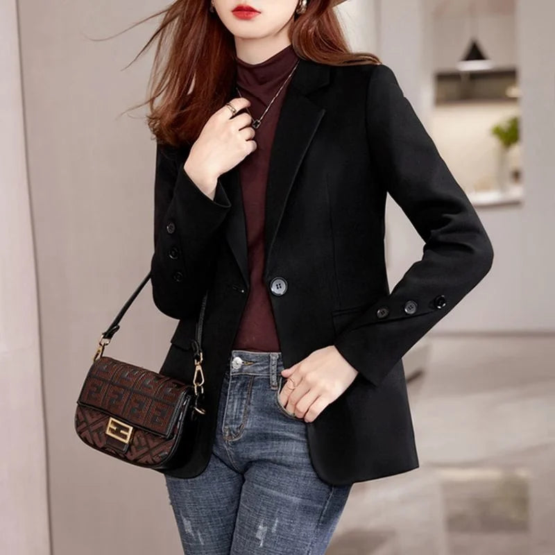 Women's Polyester Notched Full Sleeves Single Button Blazer