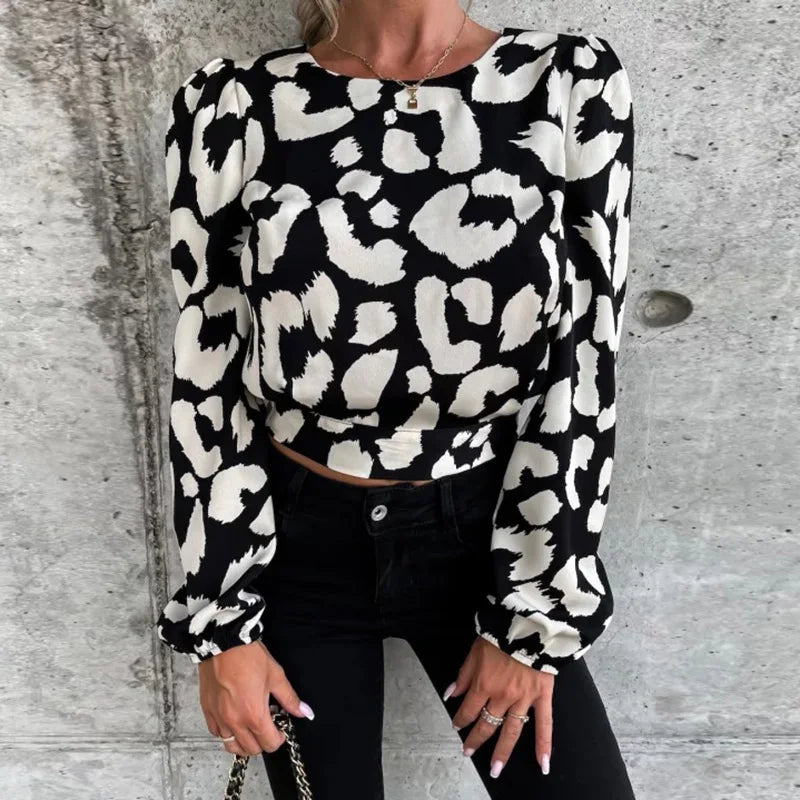 Women's Polyester O-Neck Long Sleeves Leopard Printed Blouse