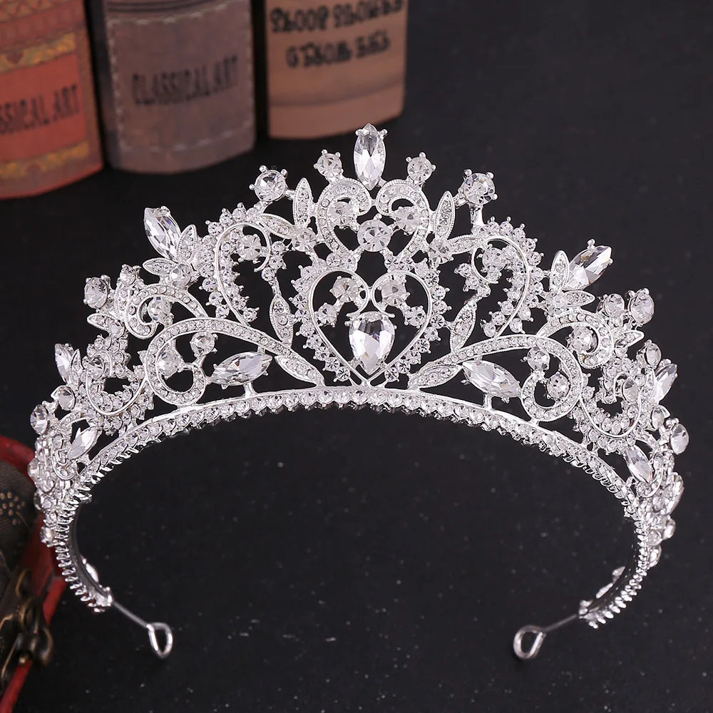 Women's Zinc Alloy Plant Pattern Tiaras Bridal Classic Crown