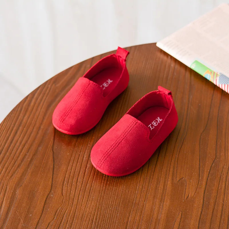 Kid's PU Round Toe Slip-On Closure Solid Pattern Casual Shoes