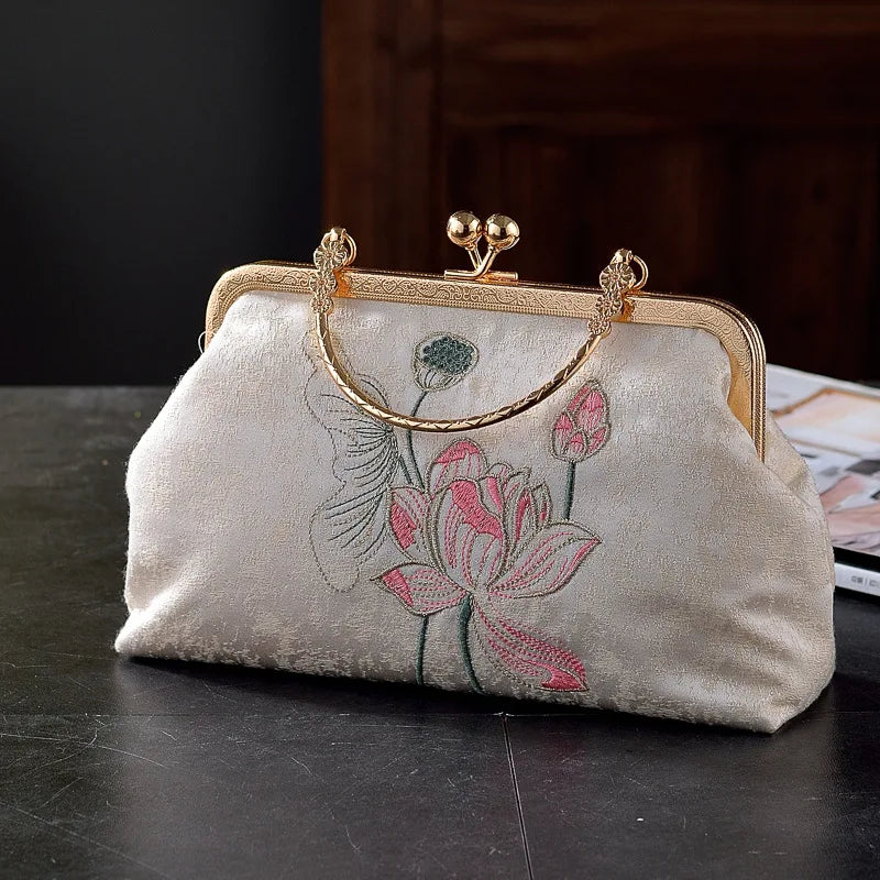 Women's Silk Hasp Closure Embroidery Pattern Vintage Handbag