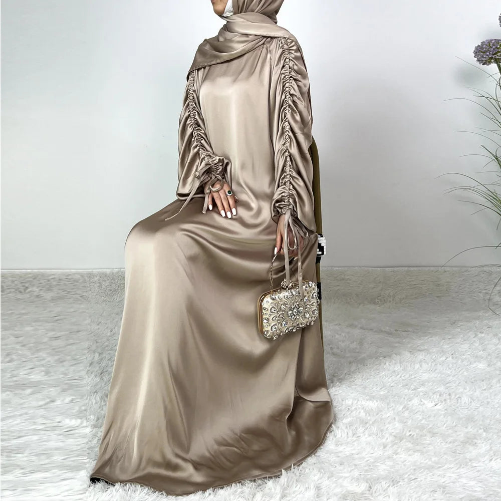 Women's Arabian Polyester Full Sleeve Plain Pattern Elegant Abaya