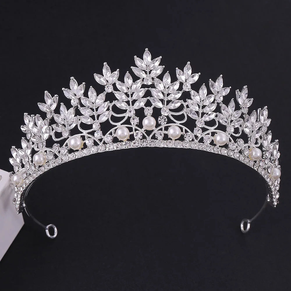 Women's Zinc Alloy Plant Pattern Tiaras Bridal Classic Crown