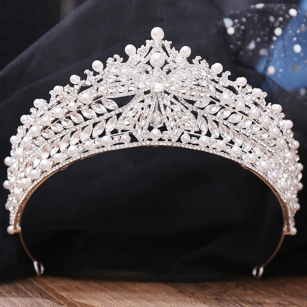 Women's Zinc Alloy Geometric Pattern Tiaras Bridal Wedding Crown