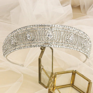 Women's Zinc Alloy Geometric Pattern Tiaras Bridal Classic Crown