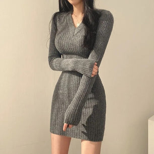 Women's Polyester V-Neck Long Sleeves Casual Wear Dress