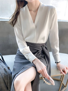 Women's Acrylic V-Neck Long Sleeves Pullover Casual Wear Blouse