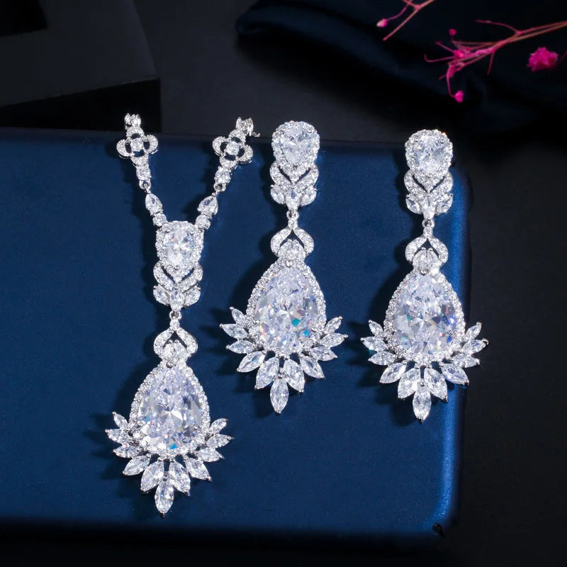 Women's Copper Alloy Cubic Zirconia Water Drop Classic Jewelry Set