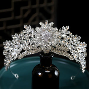 Women's Zinc Alloy Plant Pattern Tiaras Bridal Classic Crown