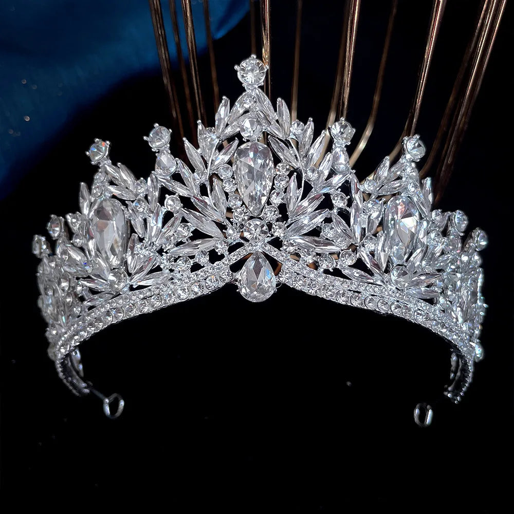 Women's Zinc Alloy Plant Pattern Tiaras Bridal Classic Crown